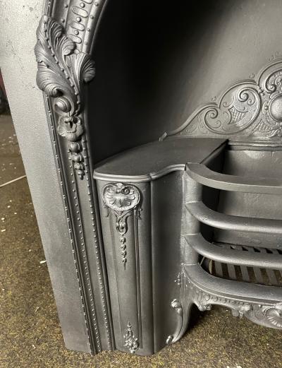 Antique Georgian hob grate  - leg