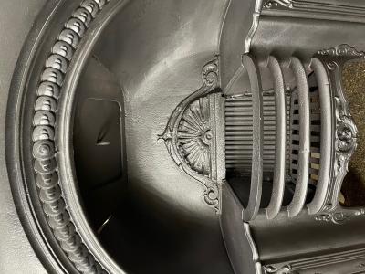 Antique Georgian hob grate - detail