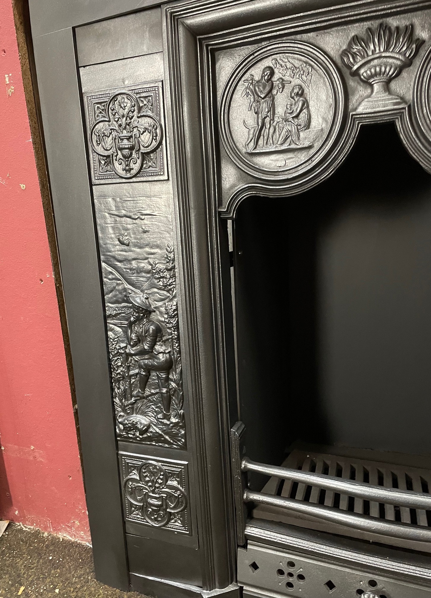 Antique Victorian cast iron interior - detail