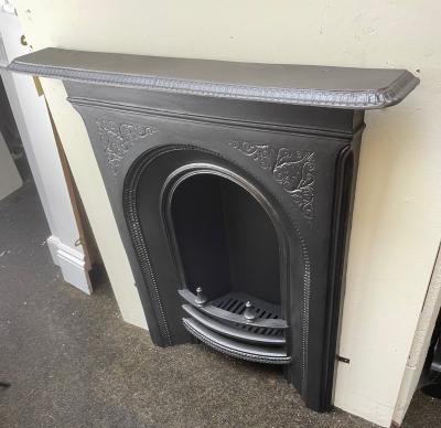Antique Late Victorian Early Edwardian bedroom combination fireplace - shelf