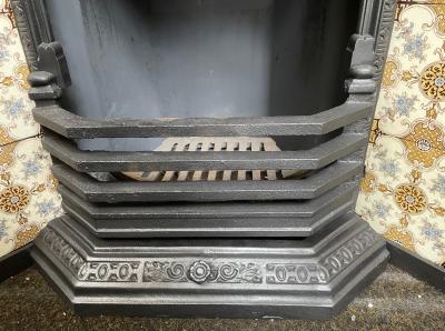 Antique Late Victorian MINTON Tiled Insert - grate
