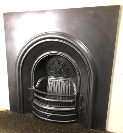 Reclaimed cast iron Edwardian style insert