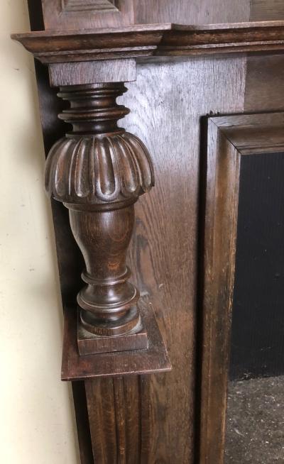 Antique Late Victorian oak fire surround - leg